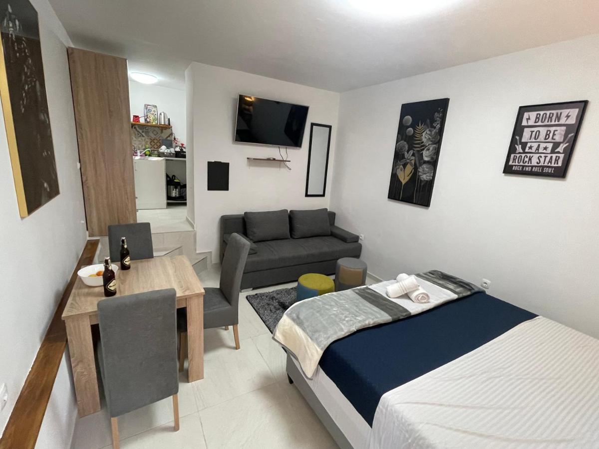 Old Town Bridge Apartment Zara Esterno foto